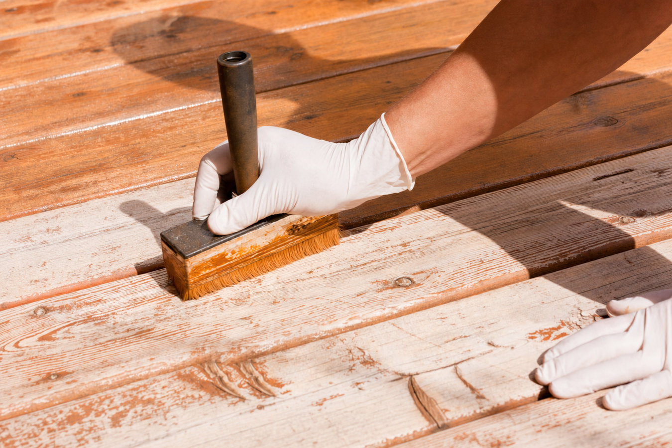 Fence Staining and Sealing in Huntsville, TX